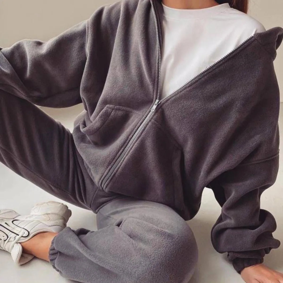 Women's soft spring tracksuit
